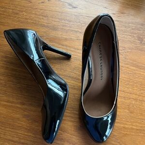 CHINESE LAUNDRY BLACK PATENT LEATHER  HEELS